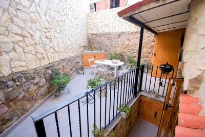 Terraza vista desde la escalera